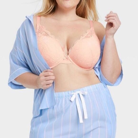 Auden Women's Plus Size Sublime Lace Push-Up Bra - Picture 6 of 6